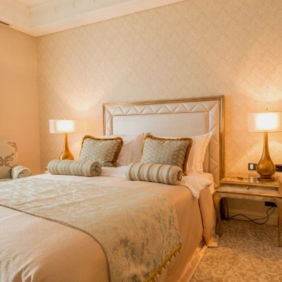 Sunshine Cleaning Service in Miami Beach, Florida. Recurring Cleaning, Deep Cleaning, Airbnb, Move in & Move out and Commercial Cleaning.